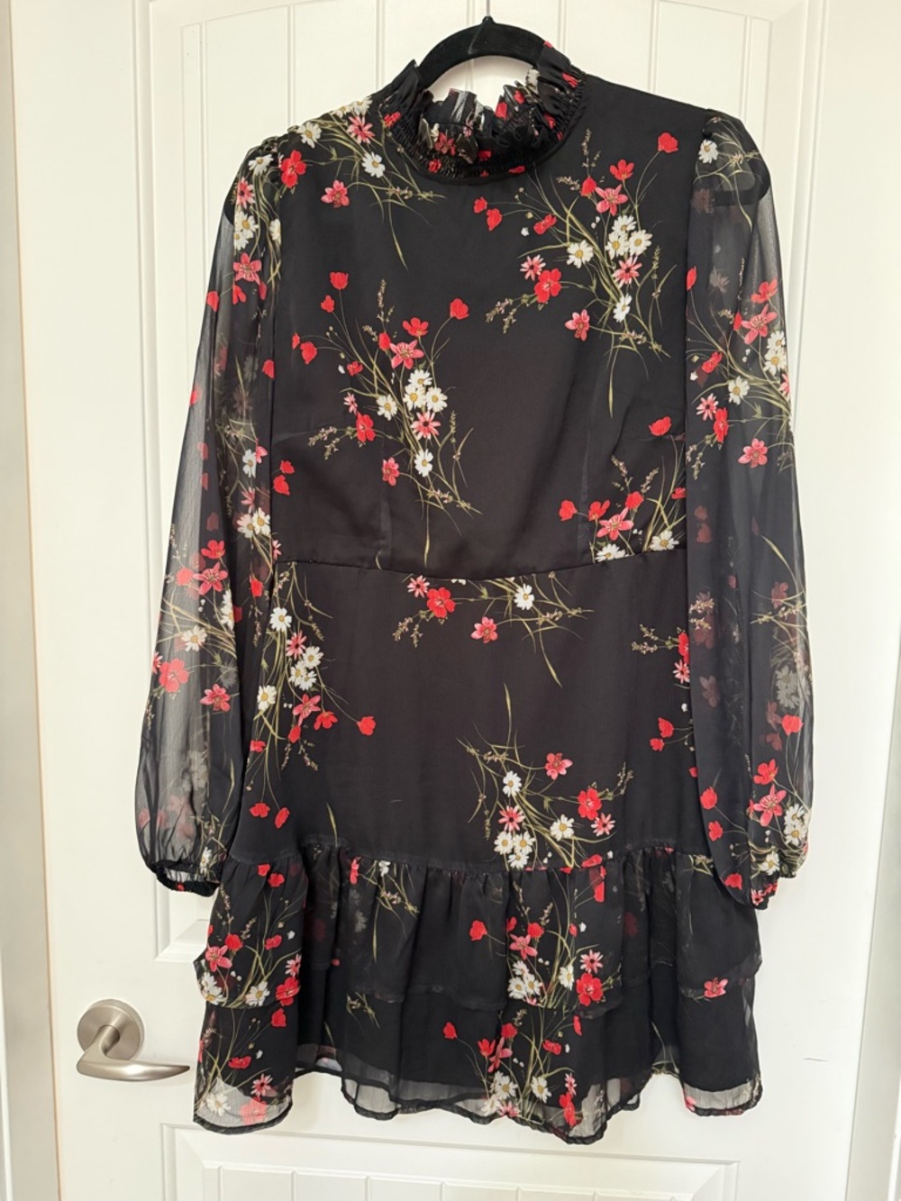 Cupshe Black Floral Ruffle-Trim Long Sleeve Mini Dress